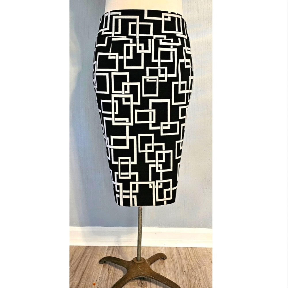 GRACE Black & White Geometric Print Pencil Skirt Size 12